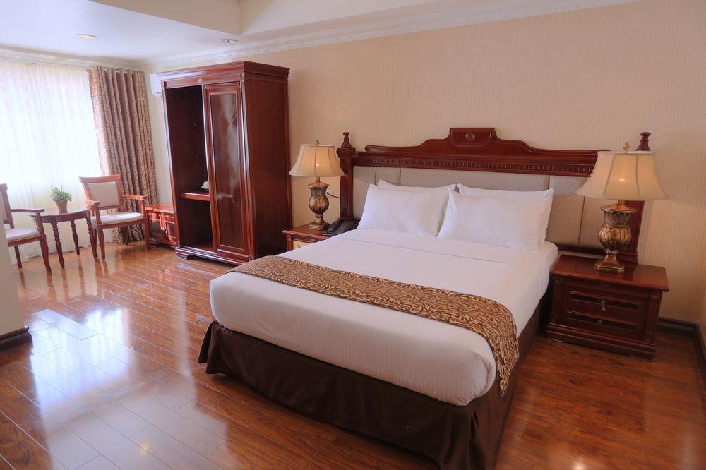 Villa Caceres Hotel Naga  Eksteriør billede